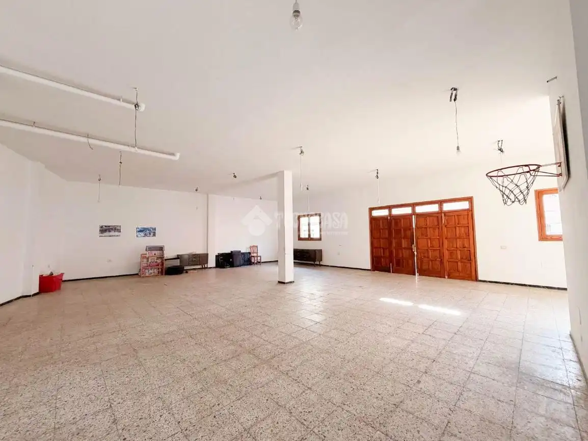 Casa adosada en venta en Ingenio con Terraza y Balcón