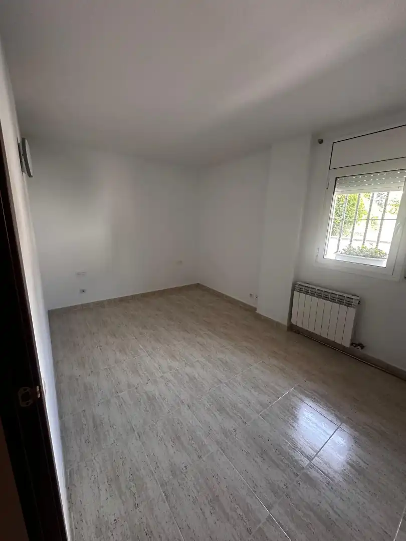 Bedroom of Flat for sale in Piera  with Heating and Oven