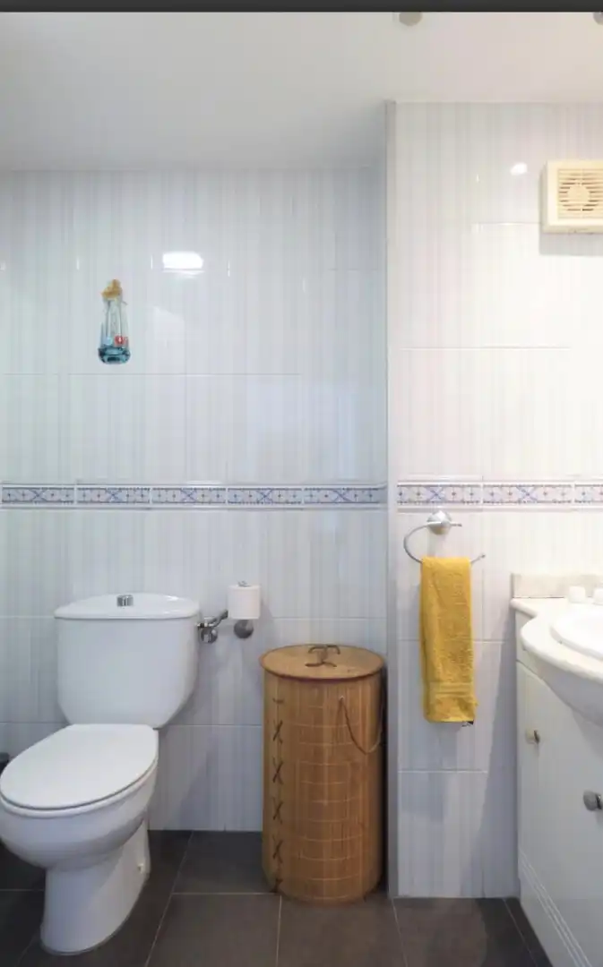 Baño de Piso en venta en Salt con Balcón
