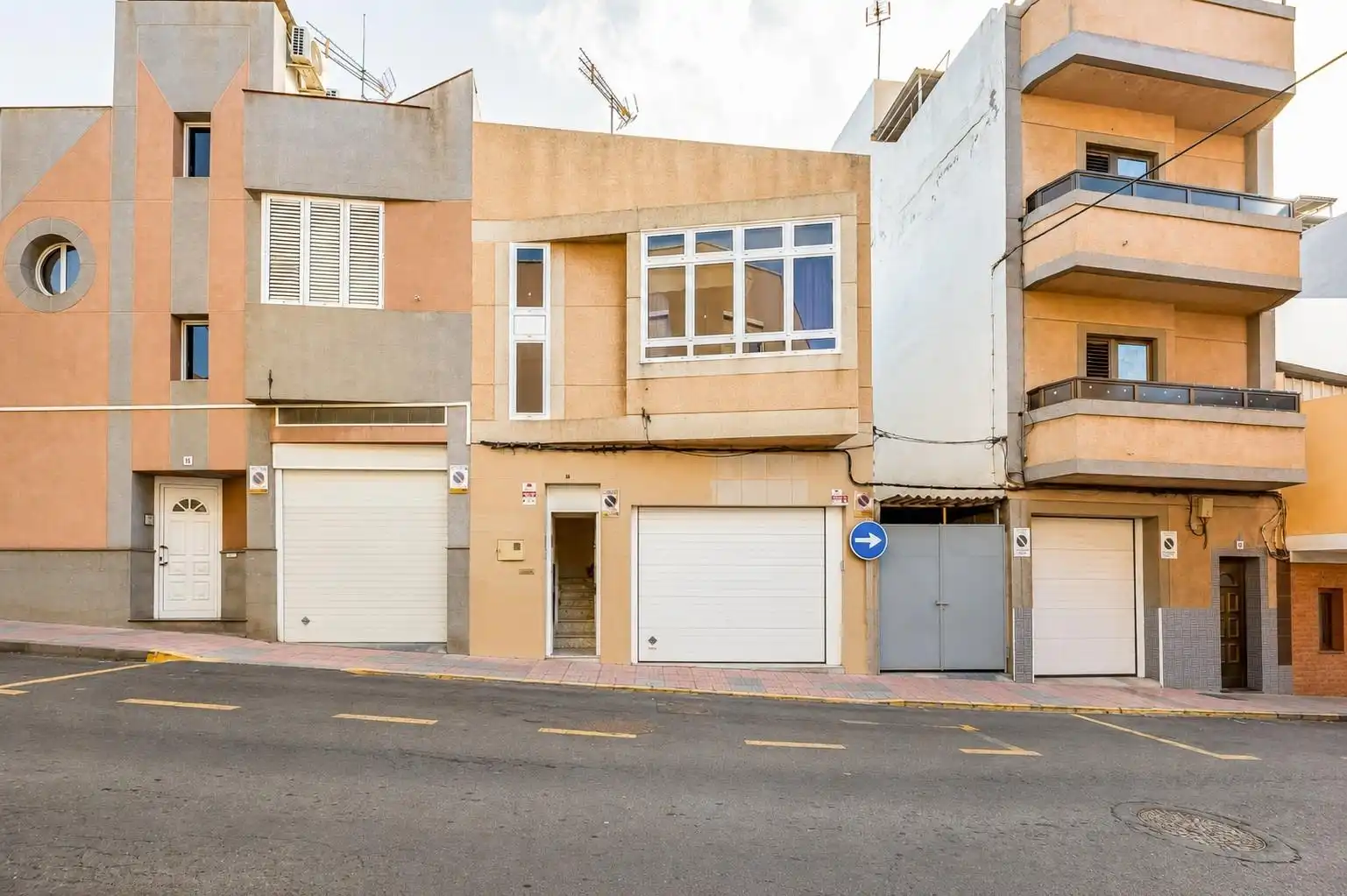 Vista exterior de Casa o chalet en venta en Telde con Alarma