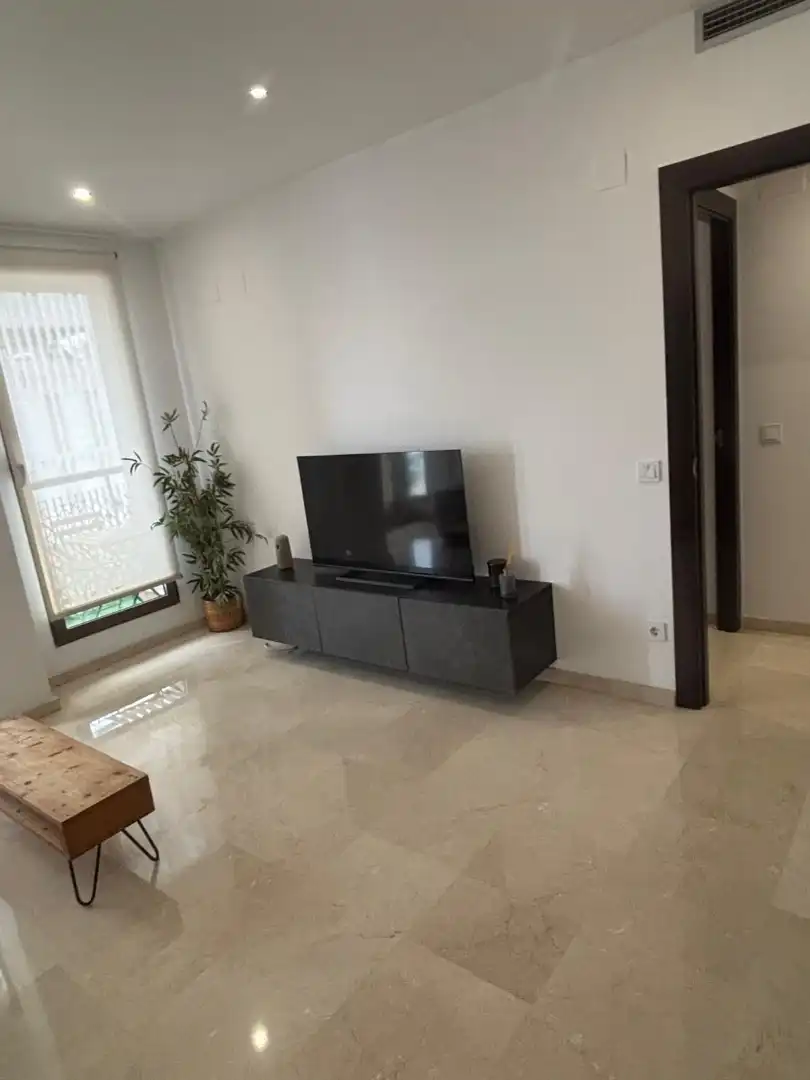 Wohnzimmer von Wohnung zur Miete in Valencia mit Klimaanlage, Heizung und Privatgarten