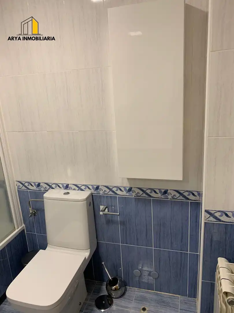 Bathroom of Apartments for rent in Torrejón de Ardoz  with Air Conditioner, Heating and Storage room