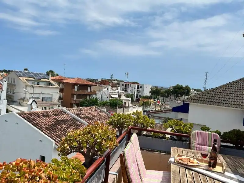 Vista exterior de Àtic en venda en Creixell amb Balcó