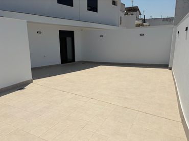 Appartamento con balcone in vendita a Calle el Ejido 18