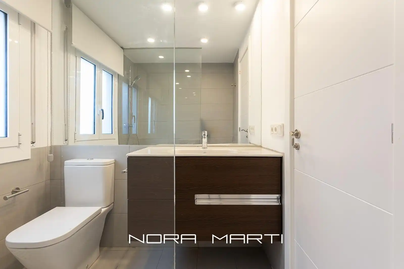 Baño de Casa o chalet en venta en Sant Just Desvern con Aire acondicionado, Calefacción y Jardín privado