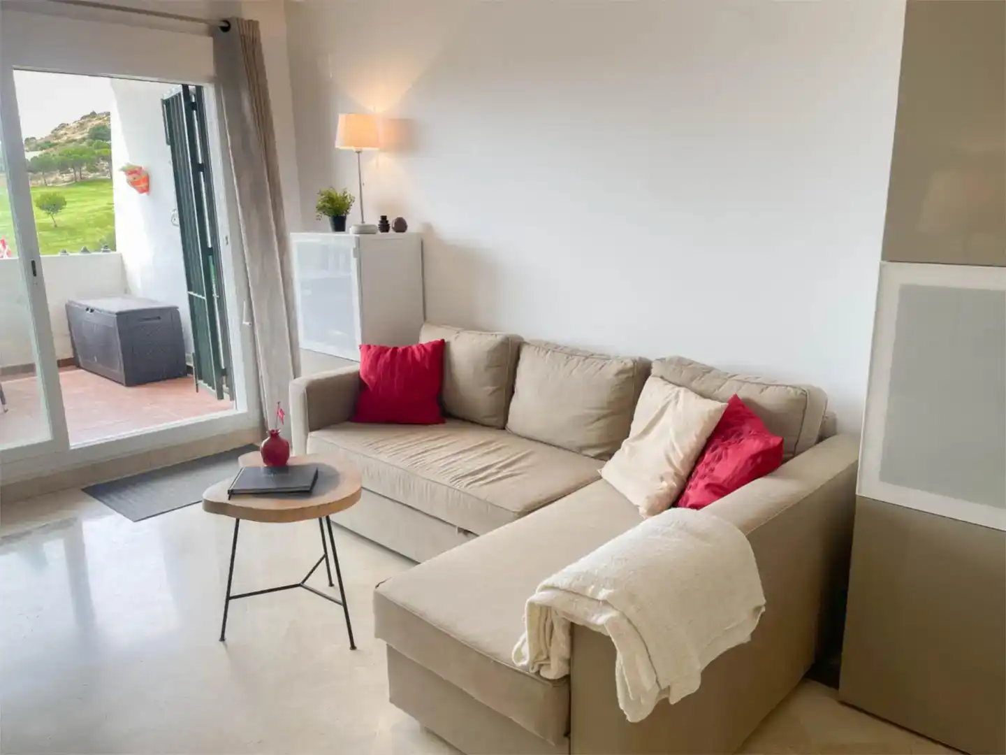 Sala d'estar de Apartament en venda en Mijas amb Aire condicionat i Piscina