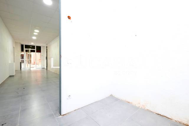 Local comercial en Venta en Vilapicina i la Torre Llobeta