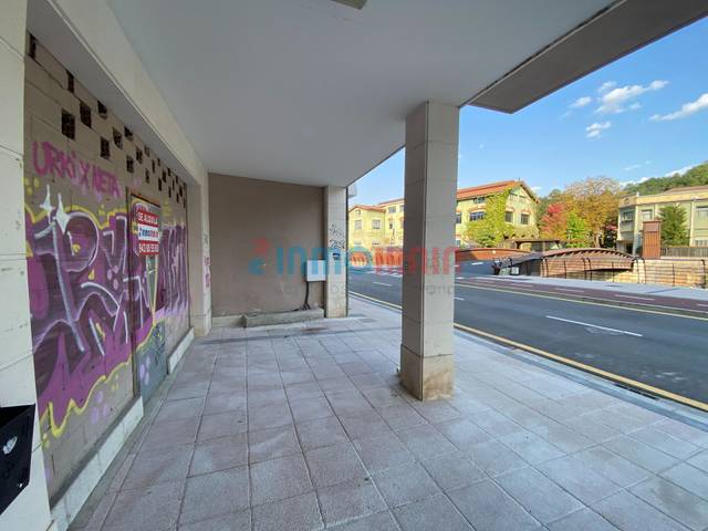 Local comercial en Alquiler en Jose Miguel Iturriotz Kalea en Beasain