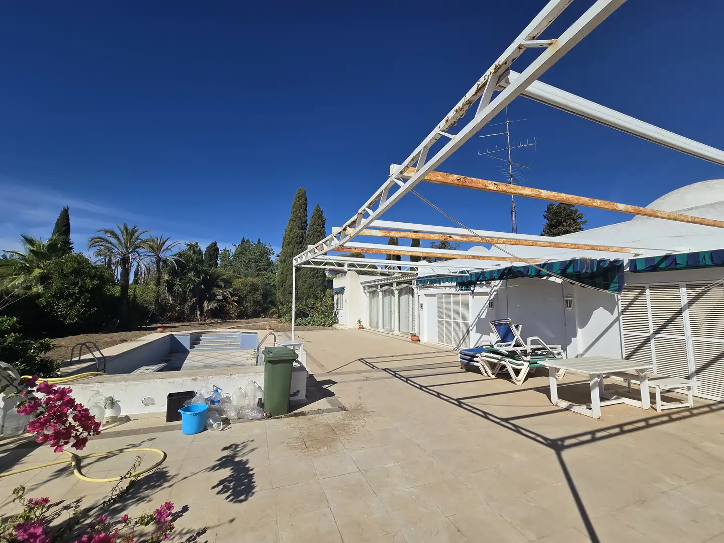 Piscina de Casa o xalet en venda en Marbella amb Calefacció, Jardí privat i Terrassa