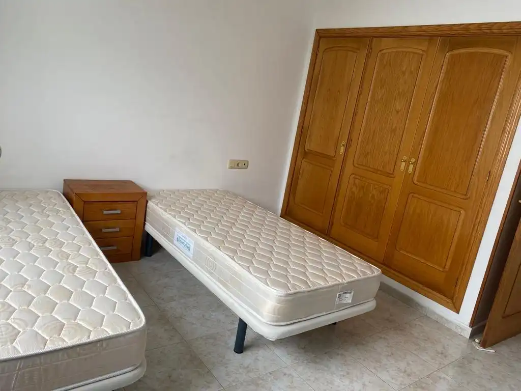 Habitación de Apartamento en venta en Teguise con Terraza, Amueblado y Piscina comunitaria