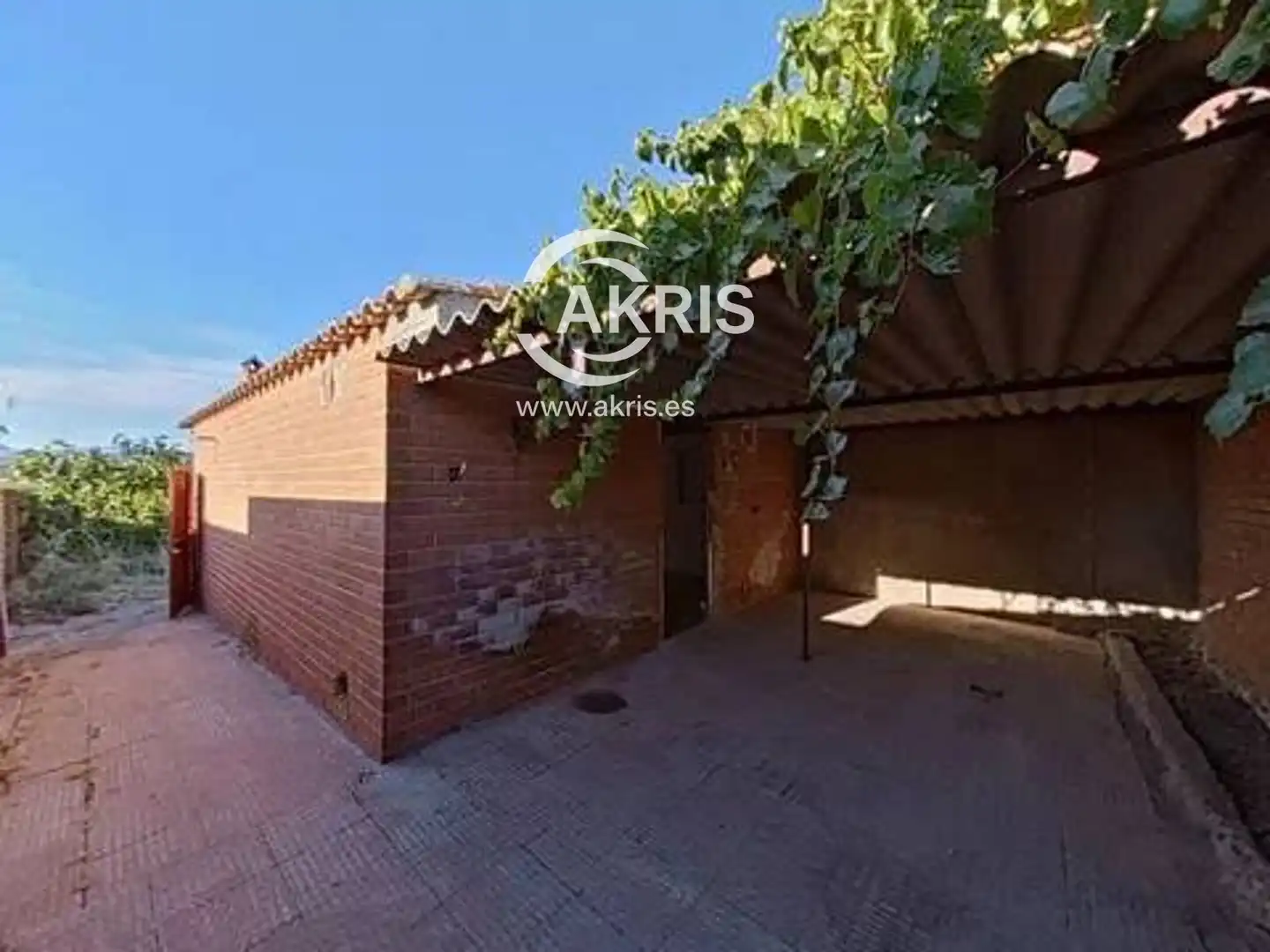 Garden of Detached homes for sale in Población de Arroyo