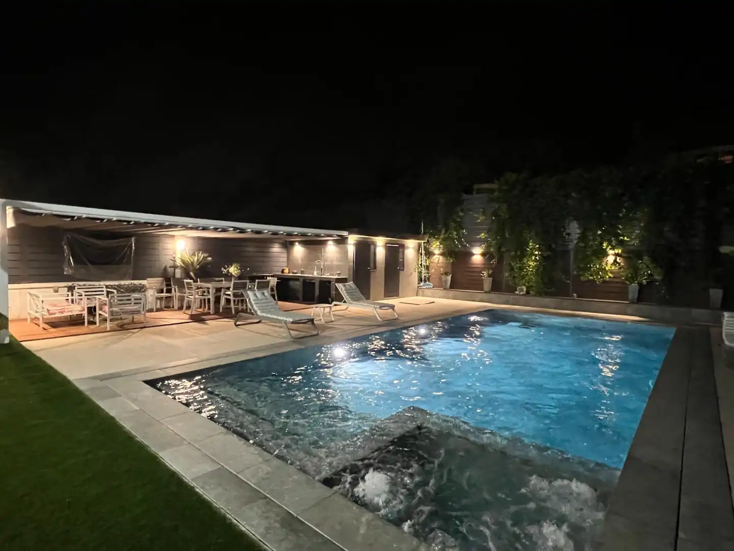 Piscina de Casa o xalet en venda en Rivas-Vaciamadrid amb Aire condicionat, Calefacció i Jardí privat