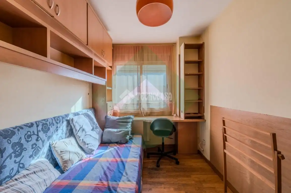 Bedroom of Flat for sale in Madrid  with Air Conditioner, Heating and Terrace
