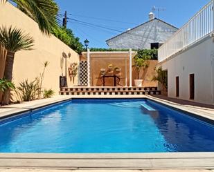 Swimming pool of House or chalet for sale in Algeciras  with Air Conditioner, Private garden and Storage room