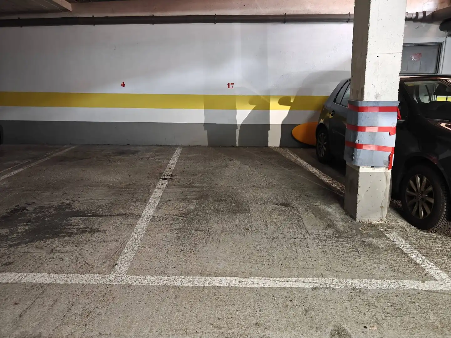 Parkplatz von Maisonette zum Verkauf in Ames mit Abstellraum, Möbliert und Gemeinschaftspool