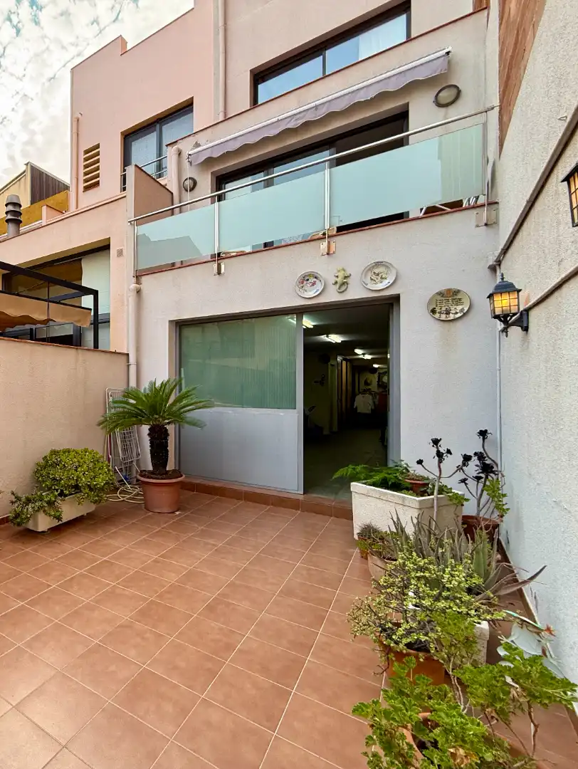 Casa adosada en venda en Barcelona amb Aire condicionat, Calefacció i Jardí privat