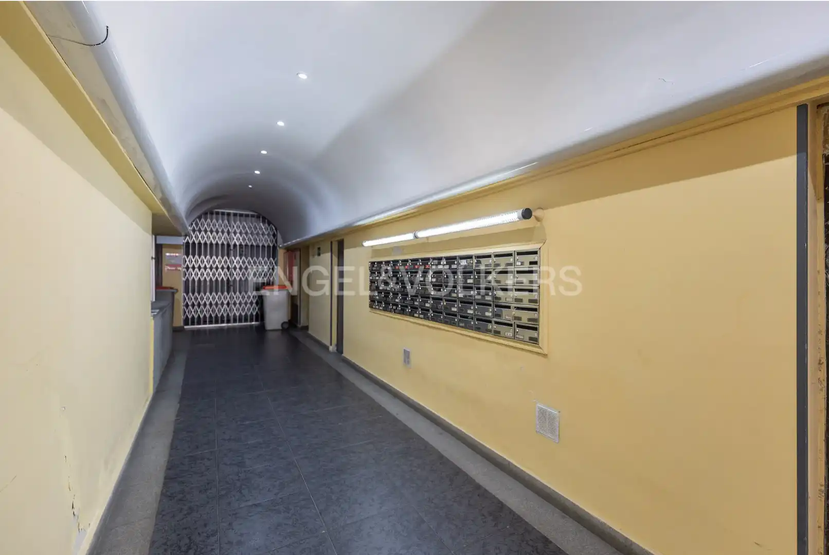 Flat for rent in Madrid  with Heating, Parquet flooring and Pets allowed
