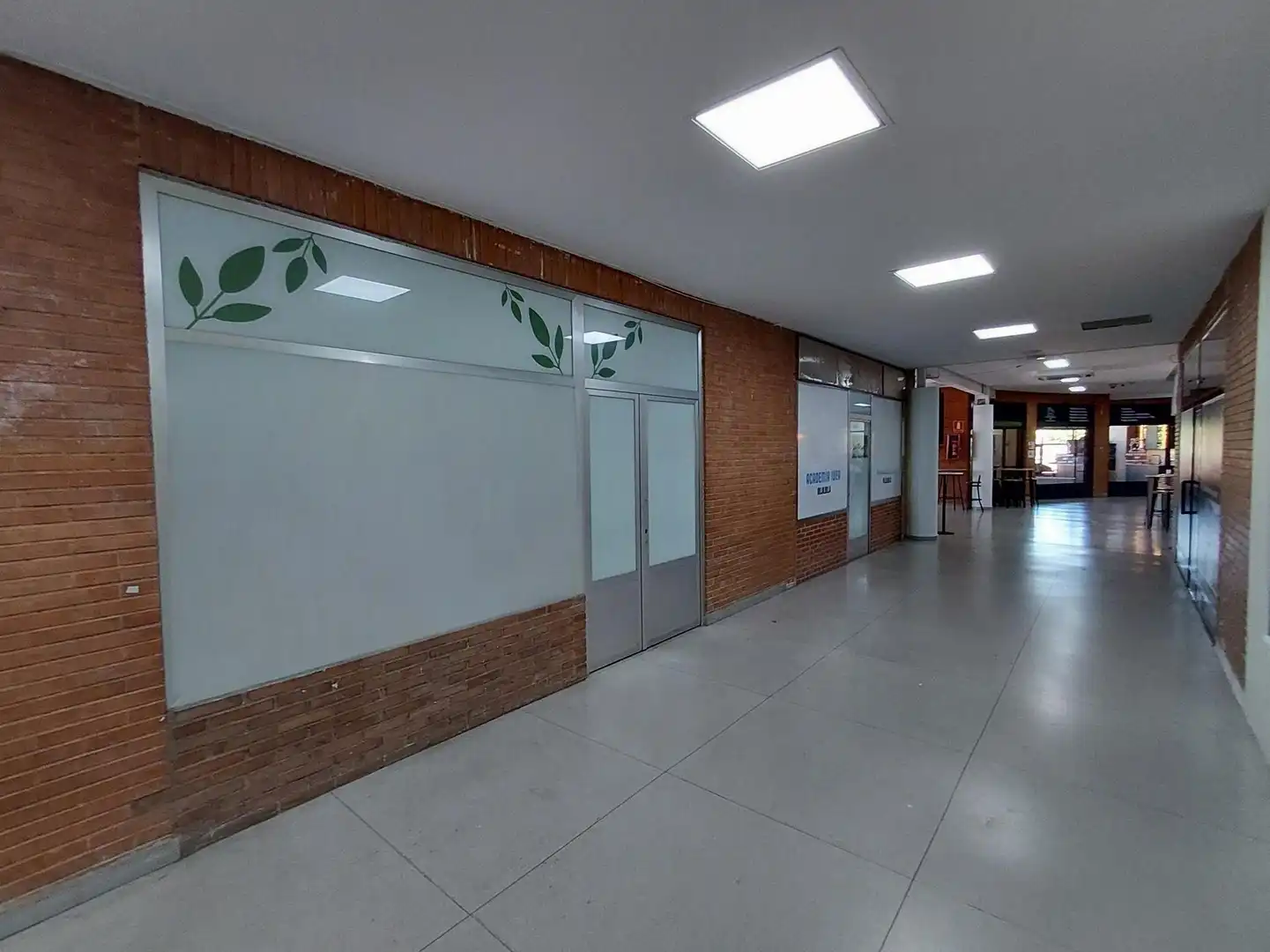 Geschaftsraum zur Miete in Avenida España, Peñas Albas - Zulema