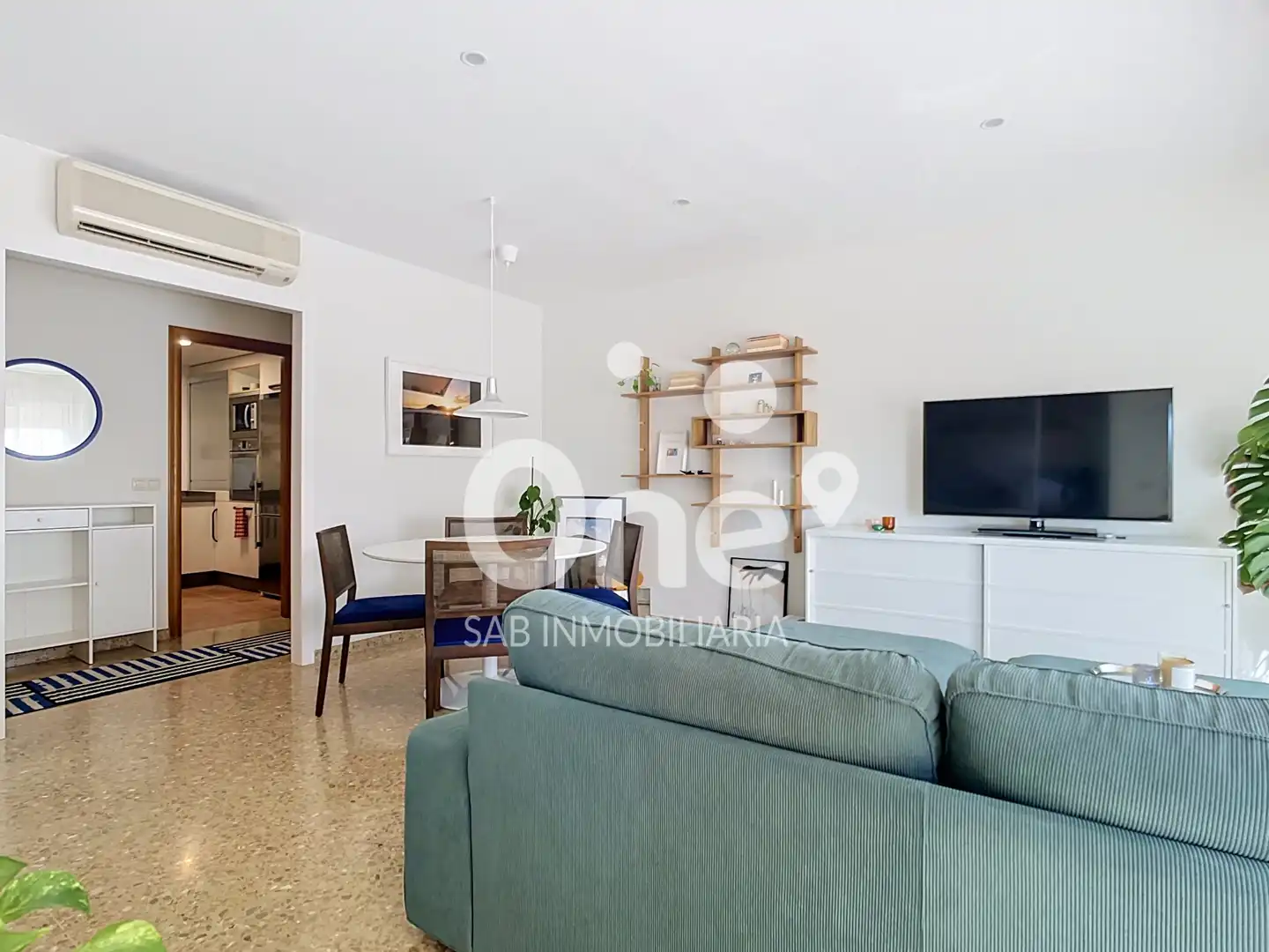 Sala de estar de Piso en venta en La Pobla de Vallbona con Aire acondicionado, Trastero y Horno