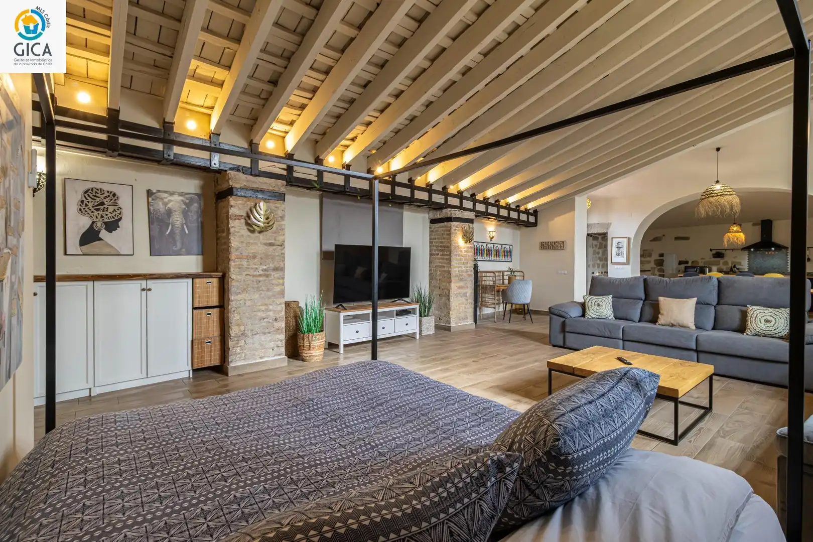 Houses for sale in Jerez de la Frontera  with Air Conditioner, Heating and Storage room
