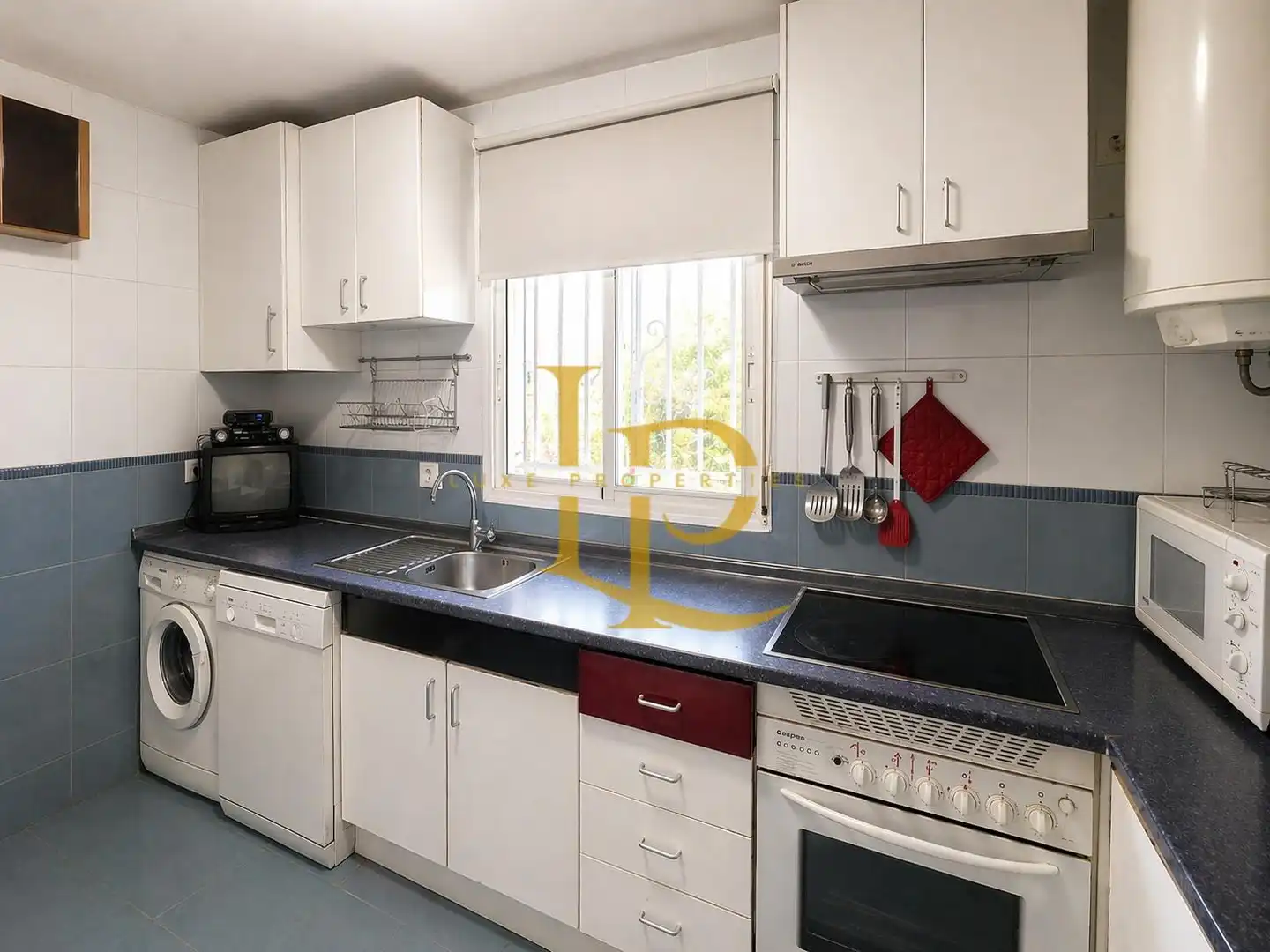 Kitchen of Houses for sale in Trijueque  with Heating, Private garden and Oven