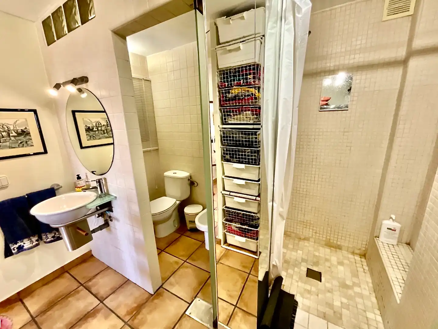 Badezimmer von Wohnung zum Verkauf in Alicante / Alacant mit Klimaanlage und Terrasse