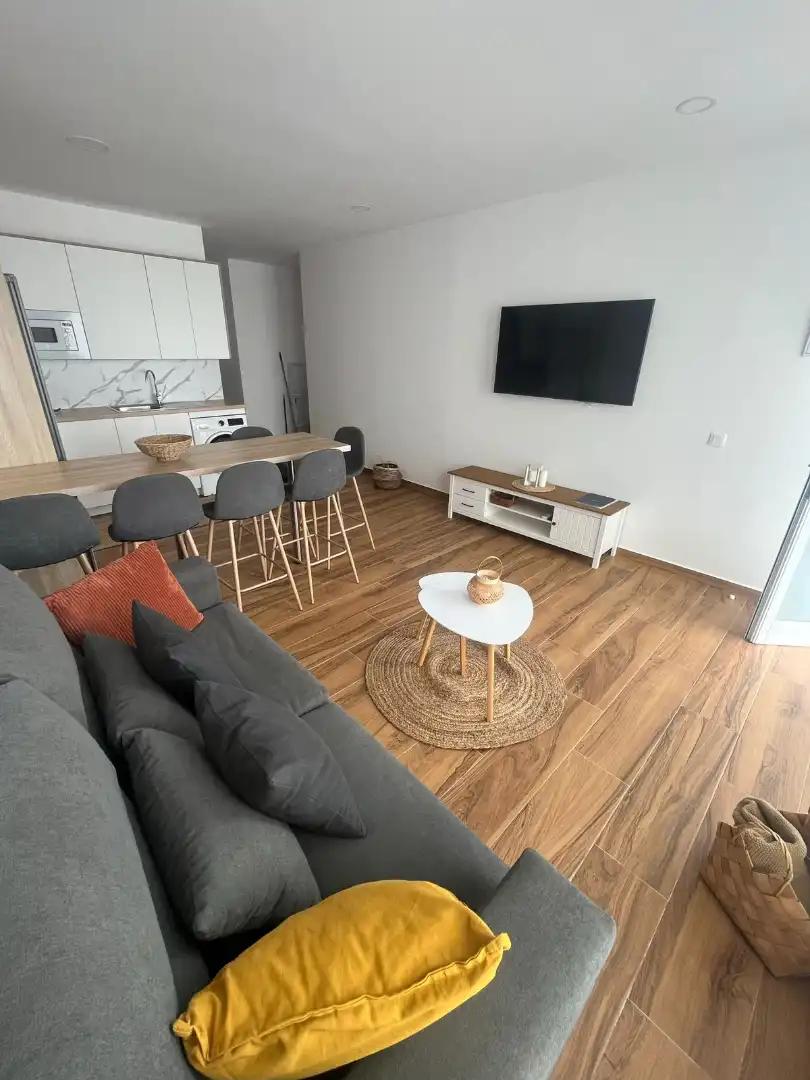 Sala d'estar de Apartament en venda en Adeje amb Moblat