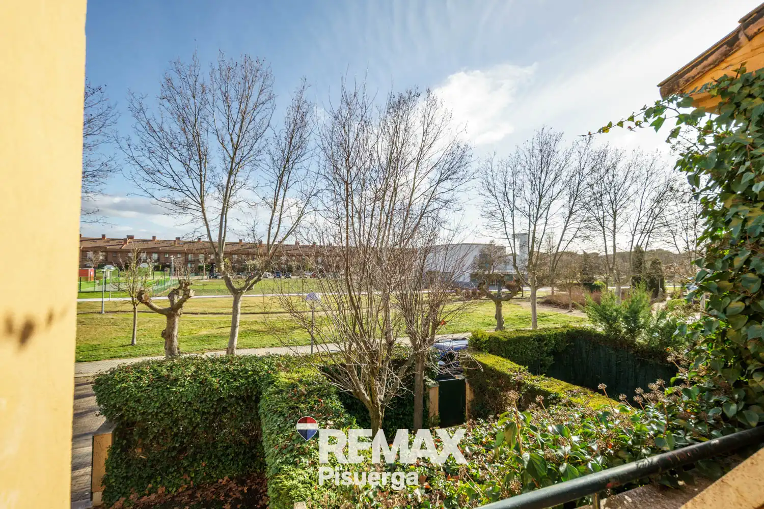 Vista exterior de Casa o chalet en venta en Simancas con Calefacción, Terraza y Trastero
