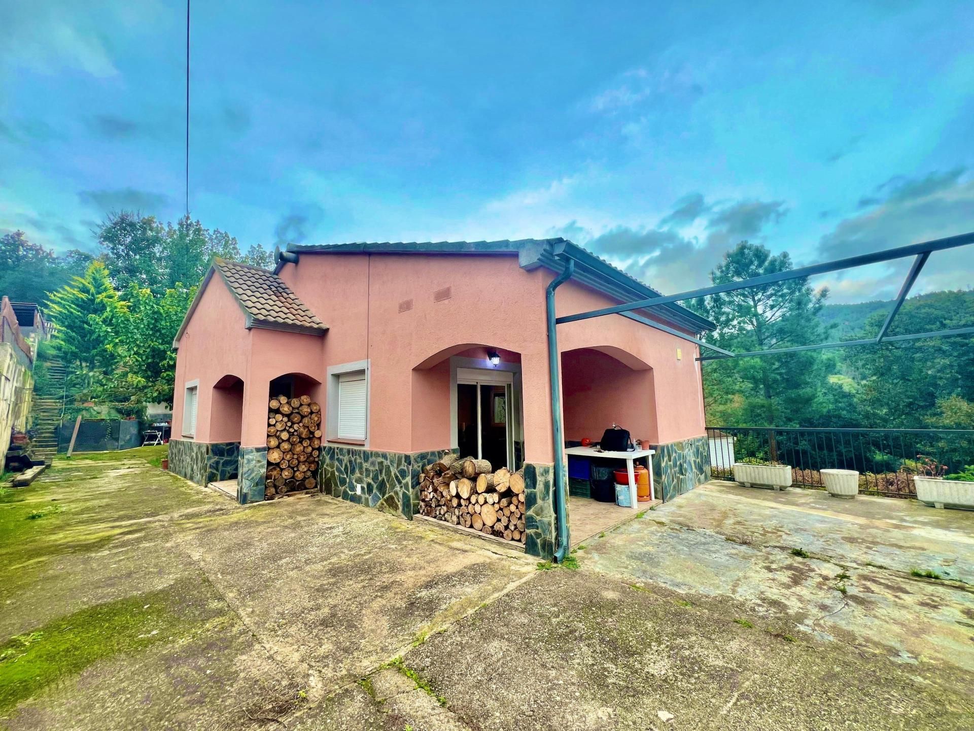Exterior view of House or chalet for sale in Massanes  with Air Conditioner and Terrace
