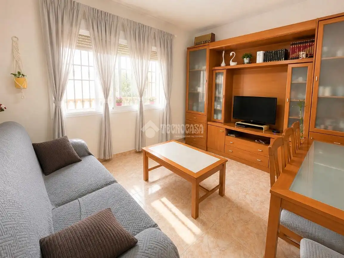 Sala d'estar de Pis en venda en Torres de la Alameda