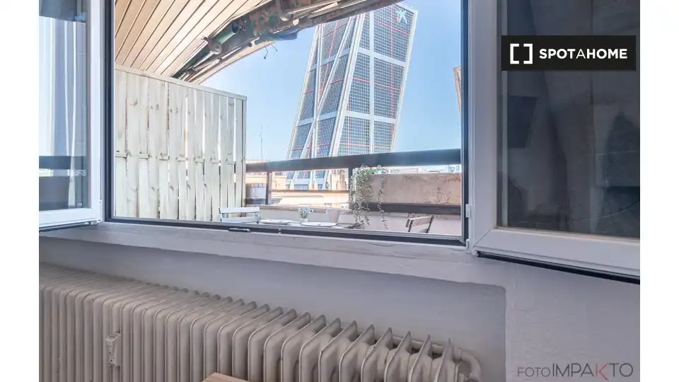 Habitación en Almenara -Ventilla