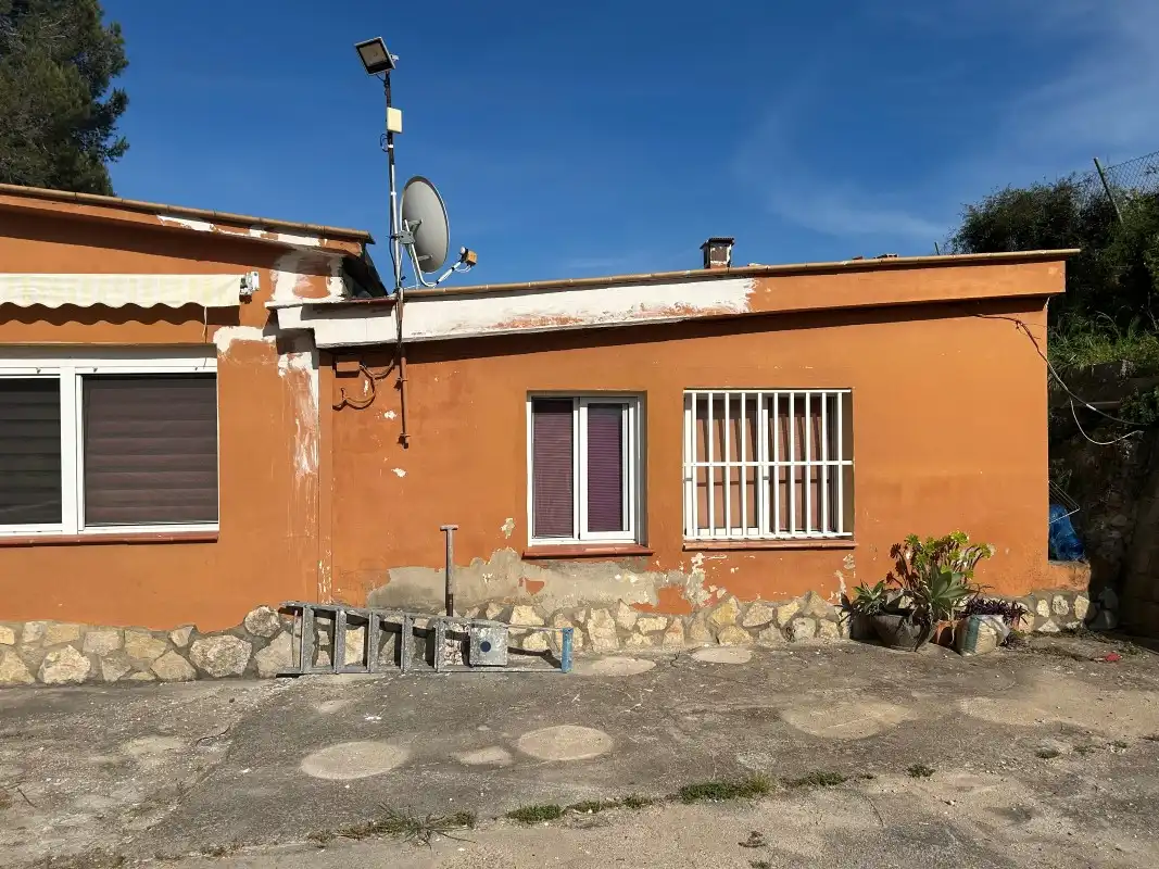 Exterior view of Country homes for sale in Vilallonga / Villalonga  with Furnished