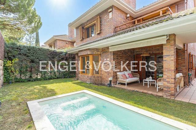 Casa-chalet en Venta en Zona Norte