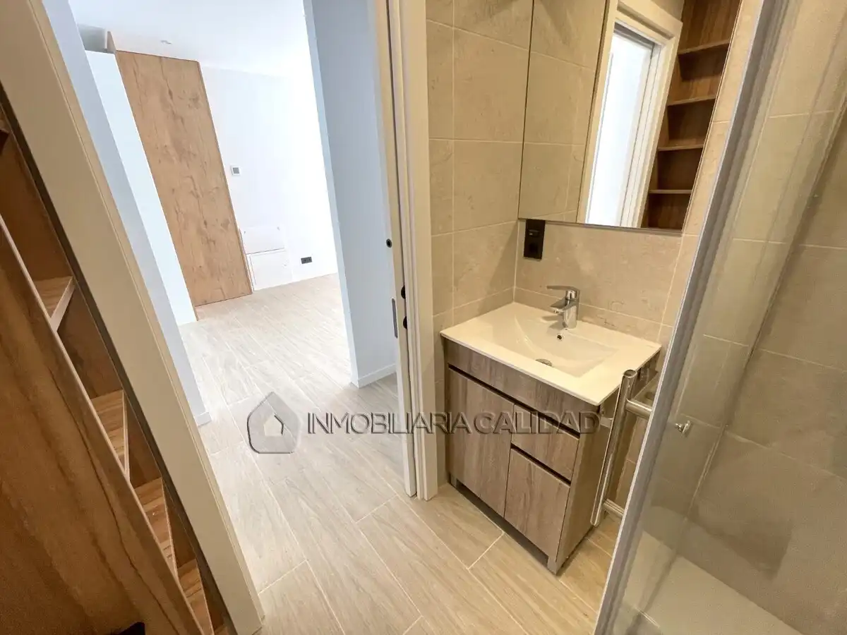 Bathroom of Flat for rent in Burgos  with Heating and Furnished