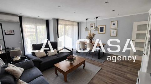Foto 2 de Piso en venta en Porta, Barcelona Capital