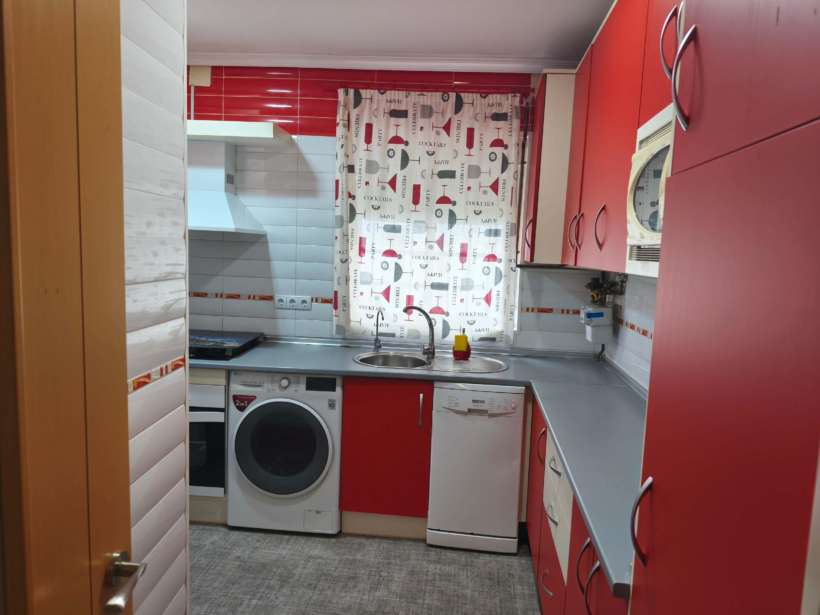 Cocina de Apartamento en venta en Andújar con Aire acondicionado, Calefacción y Parquet