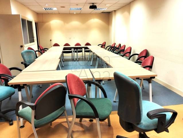 Oficina en Venta en Madariaga Etorbidea en San Pedro de Deusto - La Ribera