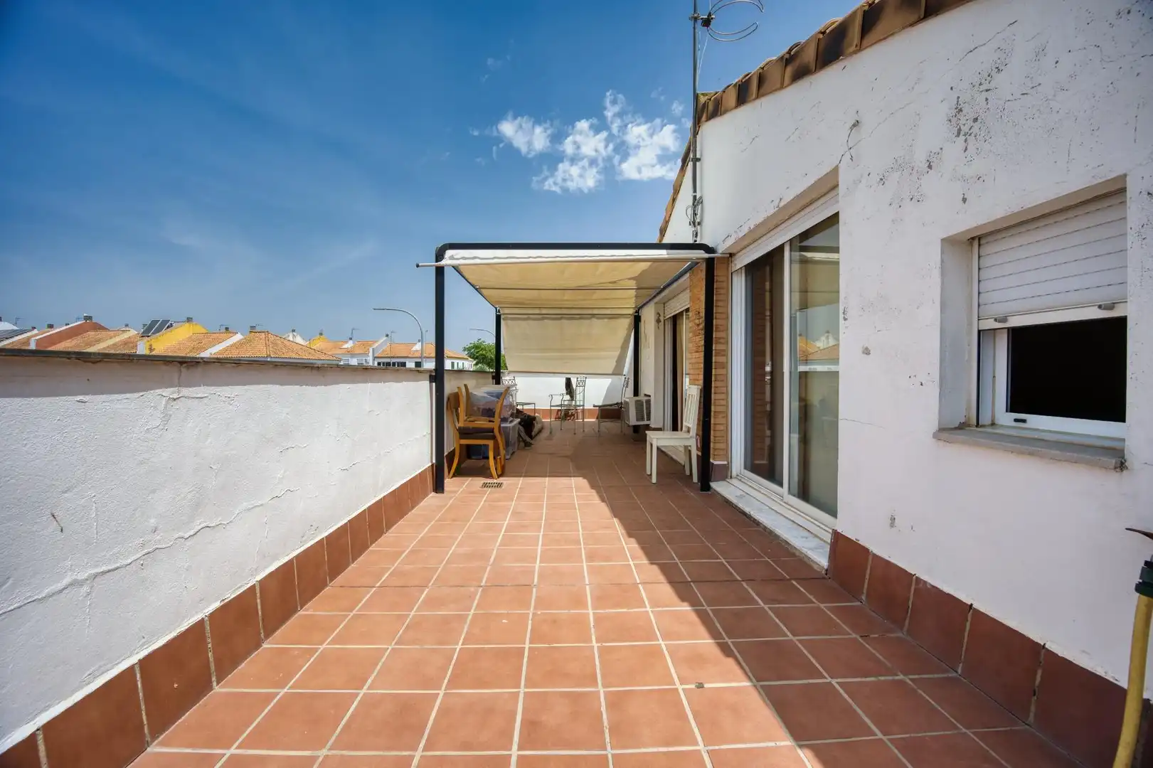 Terrassa de Casa adosada en venda en Espartinas amb Aire condicionat, Calefacció i Jardí privat
