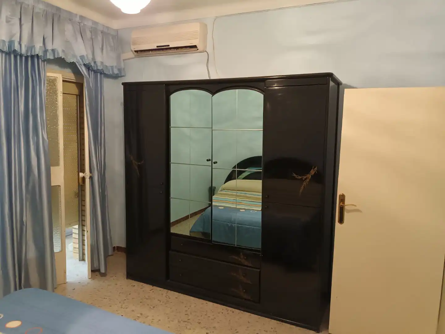 Bedroom of Houses for sale in Utrera  with Air Conditioner, Terrace and Balcony