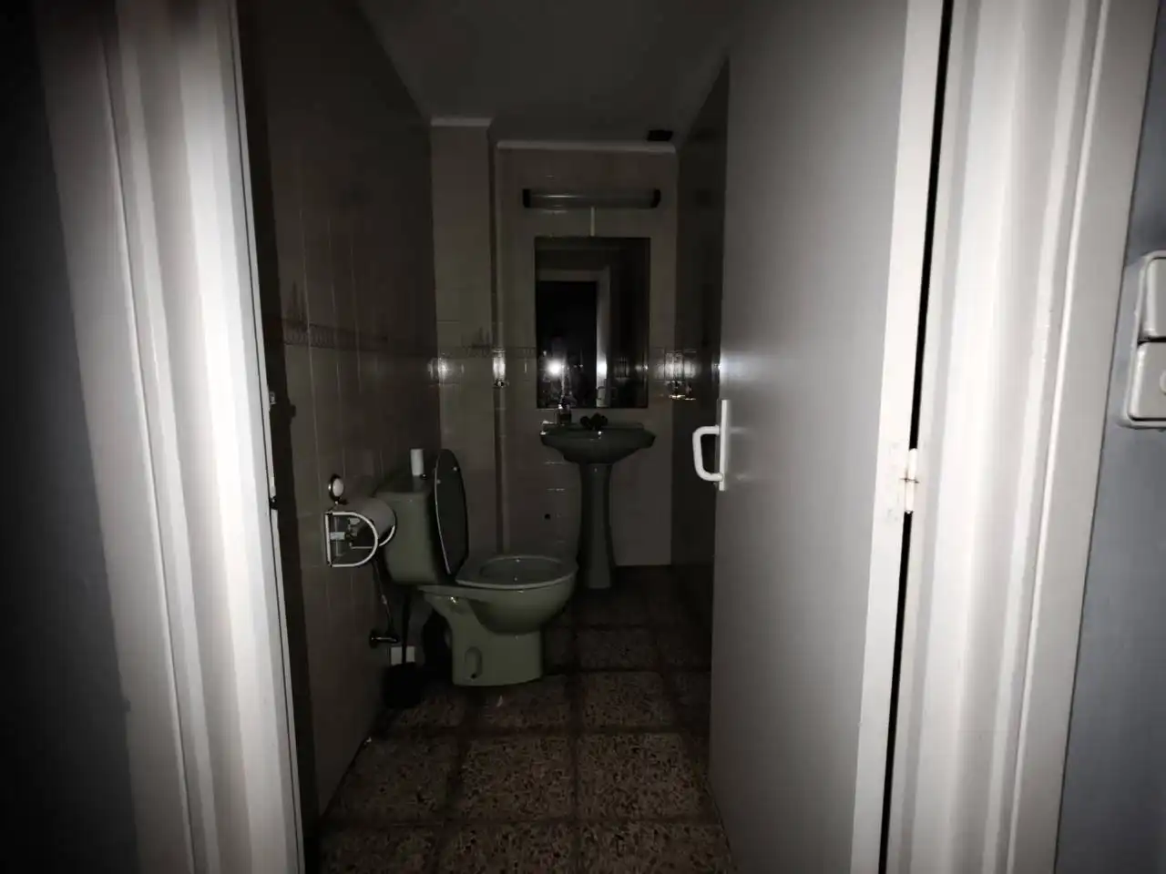 Bathroom of Commercial properties for rent in Bilbao 