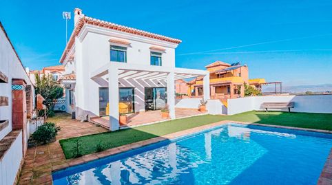 Foto 4 de Casa o chalet en venta en Calle Teresa de Jesús, Urbanizaciones, Alhendín