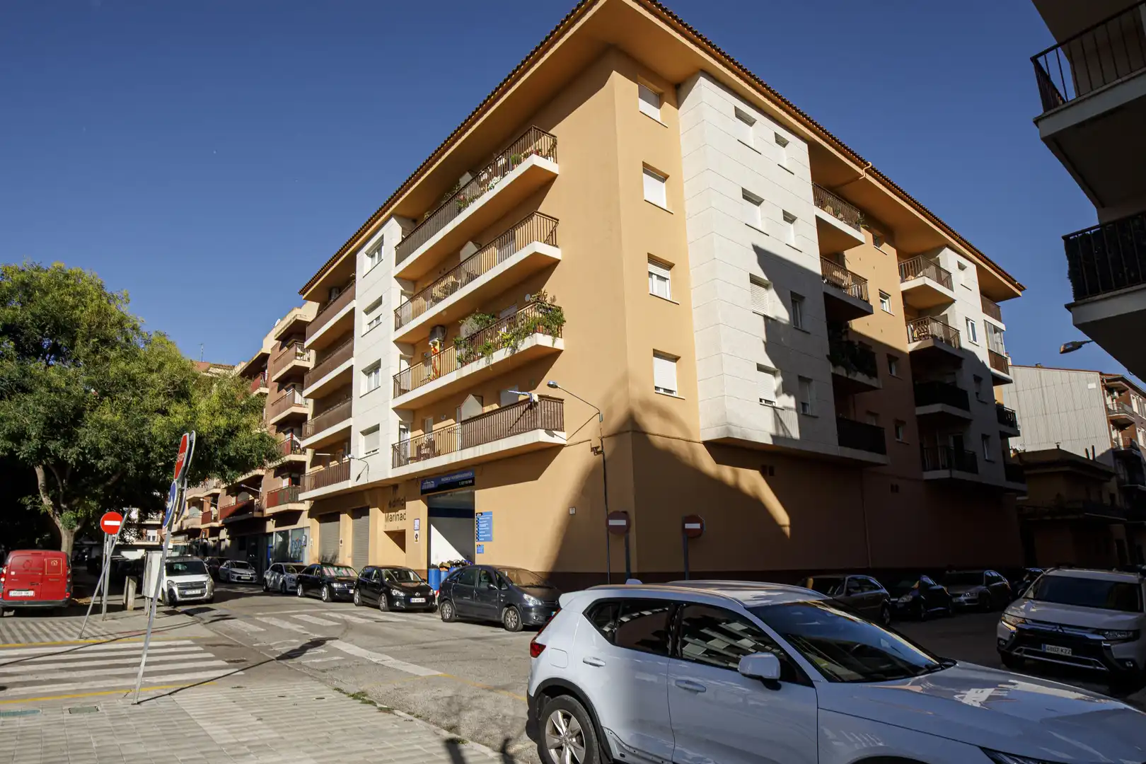 Appartamento con terrazza in vendita a Roca i Bros 5