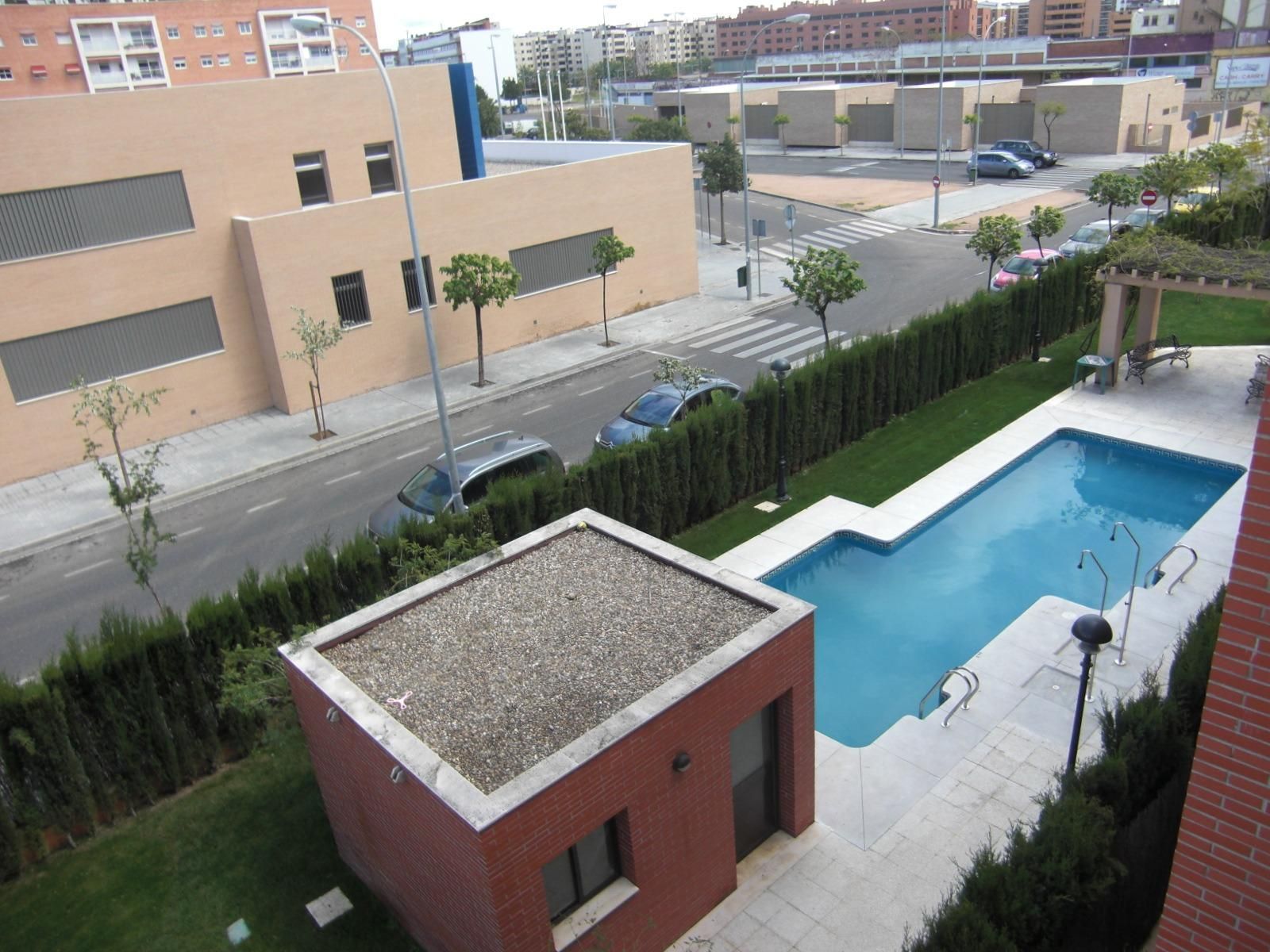 Piscina de Pis de lloguer en  Córdoba Capital amb Aire condicionat, Terrassa i Traster