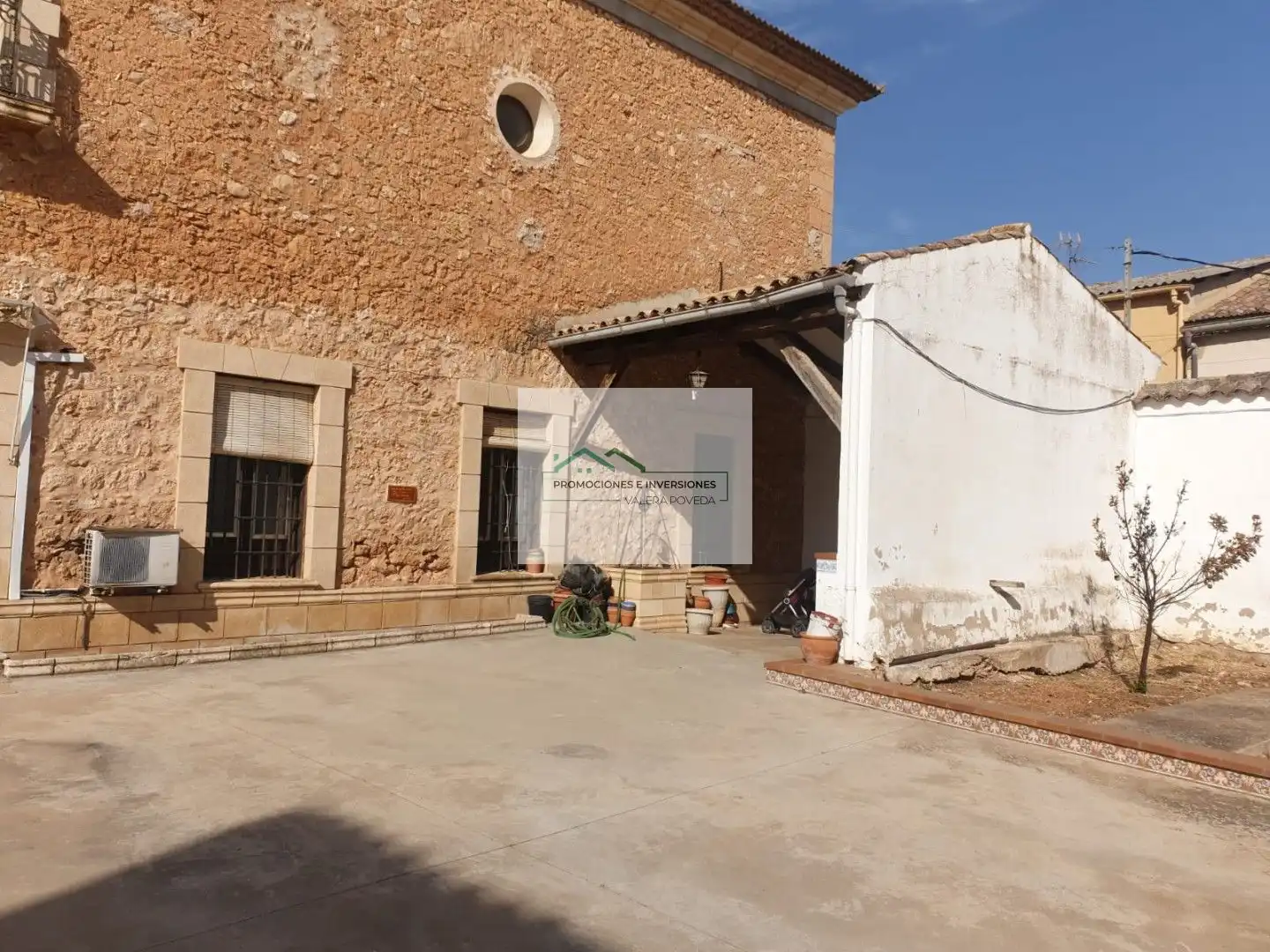 Vista exterior de Casa o chalet en venta en Motilla del Palancar con Jardín privado, Piscina y Amueblado