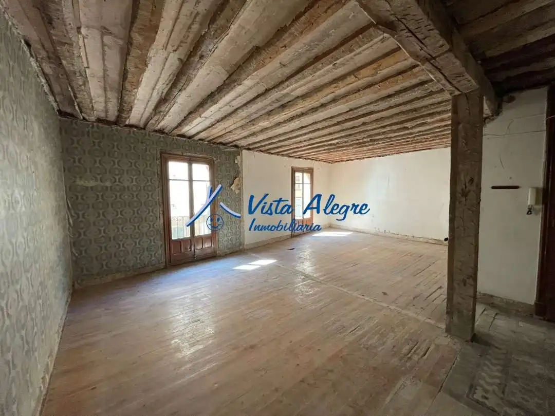 Piso con terraza en venta en Calle Arrabal 9, imagen 3