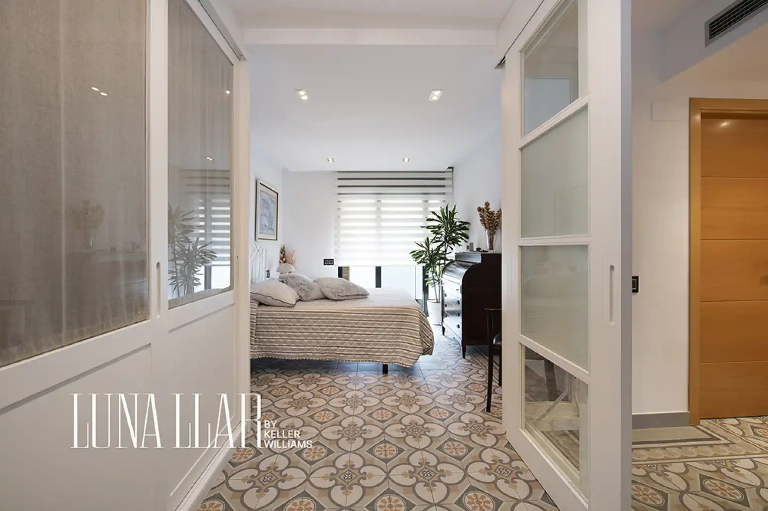 Bedroom of Flat for sale in Puigdàlber, Barcelona
