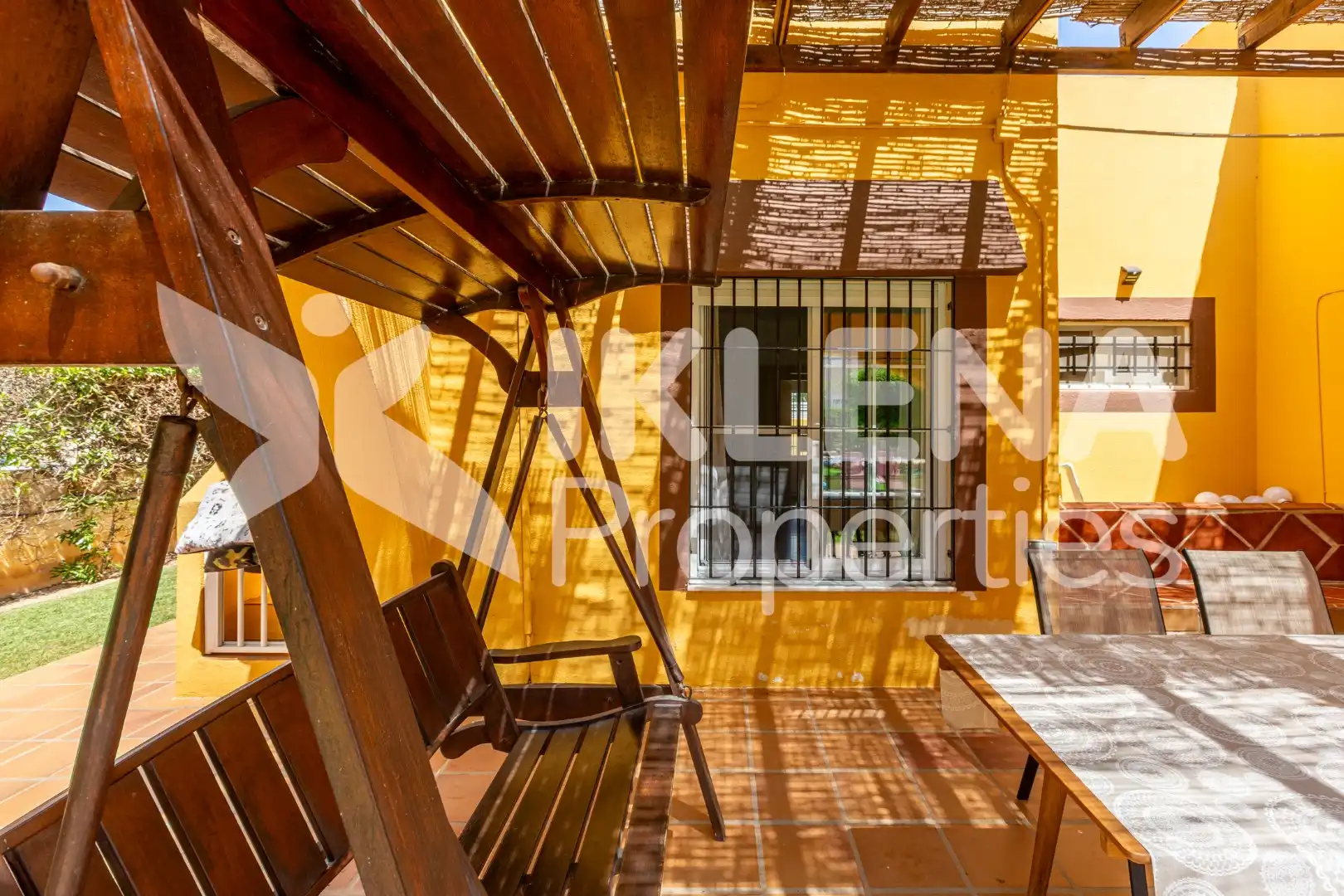 Exterior view of Houses for sale in Roquetas de Mar  with Air Conditioner, Private garden and Parquet flooring