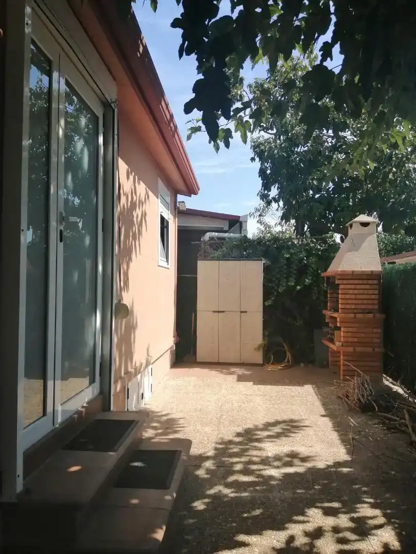 Vista exterior de Casa o xalet en venda en Santa Susanna amb Aire condicionat i Piscina