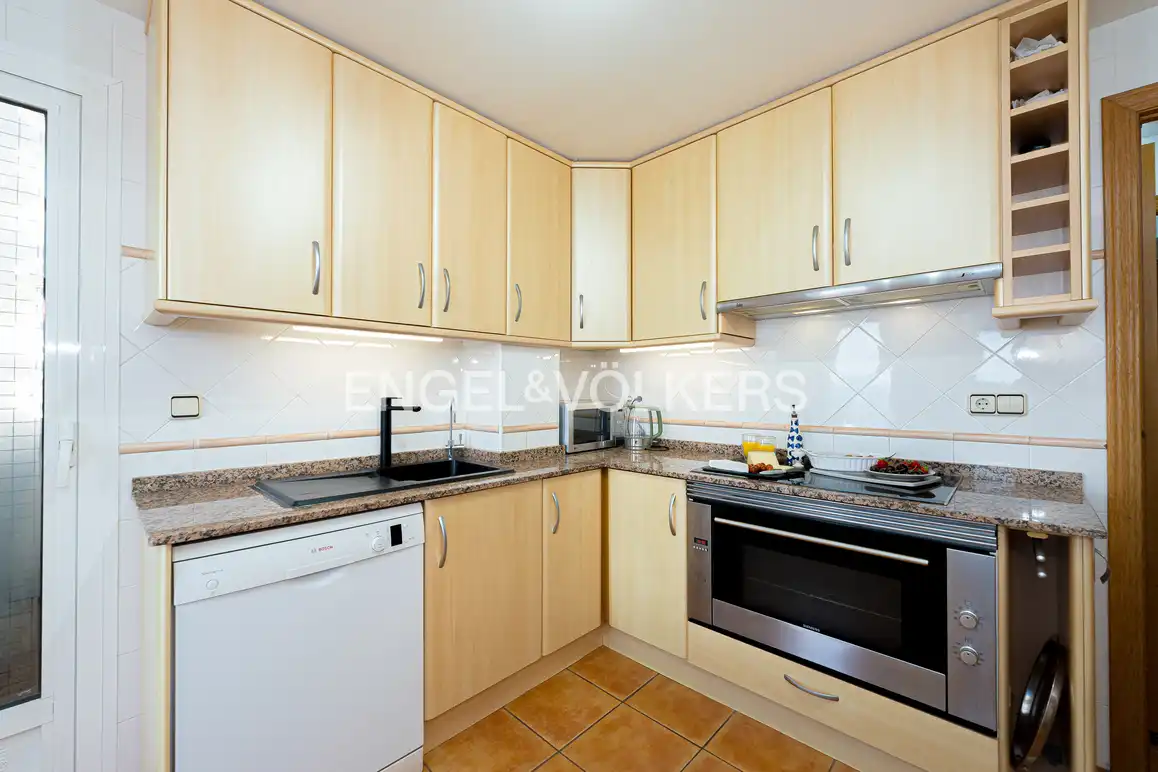 Casa adosada en venta en Calle Finlandia, 182, Poble Nou - Montiboli