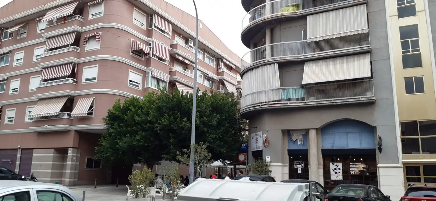 Pis de lloguer a Sector V